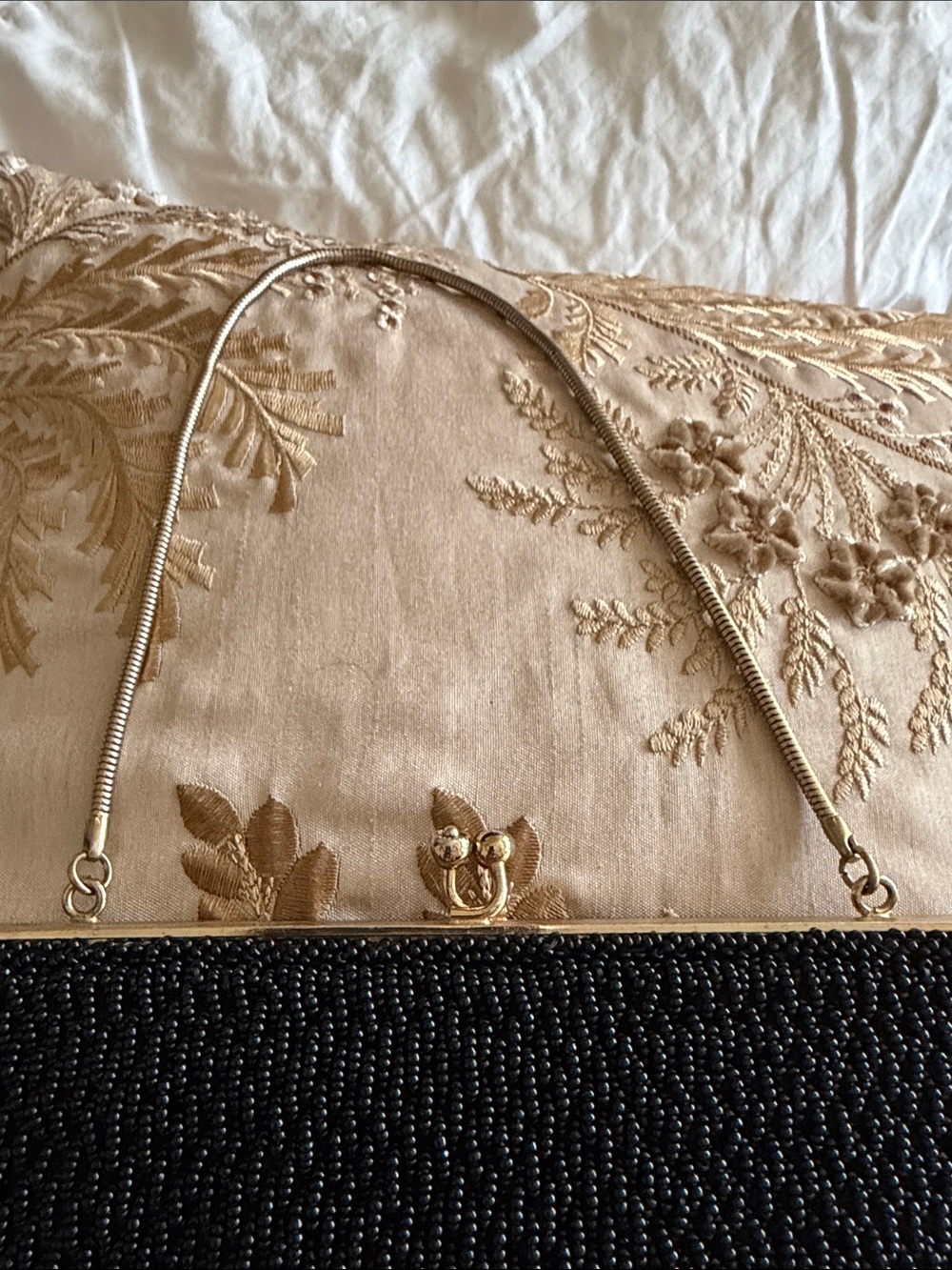 Elegant vintage Black Beaded evening bag - Picture 3 of 16